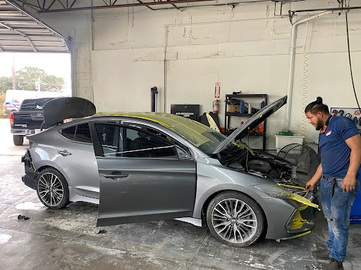 Auto Repair Shop «Regency Auto Repair & Body Shp», reviews and photos, 6935 Almeda Rd, Houston, TX 77021, USA