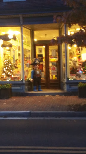 Toy Store «Crackerjacks Toys and Childrens Books», reviews and photos, 7 S Washington St, Easton, MD 21601, USA