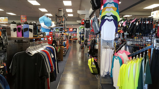 Sporting Goods Store «Big 5 Sporting Goods - SeaTac Village», reviews and photos, 1916 S. 320th, Federal Way, WA 98003, USA