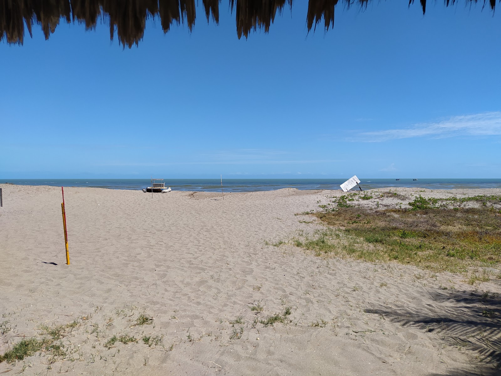 Foto de Playa de Barrinha con agua cristalina superficie