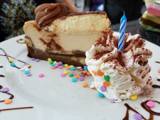 Restaurant «The Cheesecake Factory», reviews and photos, 2715 Southdale Center, Edina, MN 55435, USA