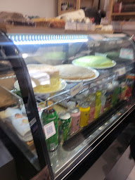 Photo n°72 de KAMON SHOTEN - Manga, Curry et Pâtisseries Japonaises à Lyon ()