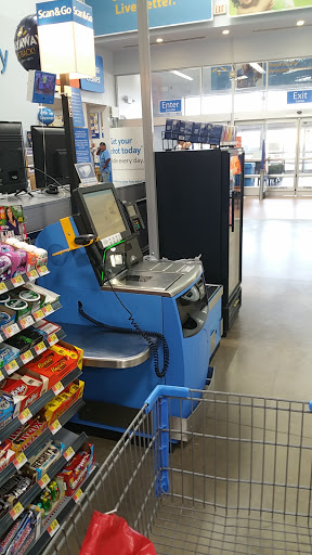 Department Store «Walmart Supercenter», reviews and photos, 305 10th St, Floresville, TX 78114, USA
