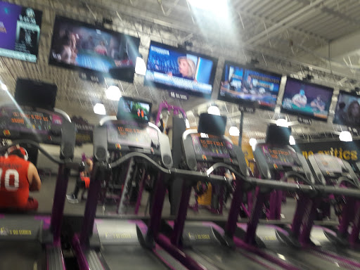 Gym «Planet Fitness», reviews and photos, 525 W Lake St, Addison, IL 60101, USA