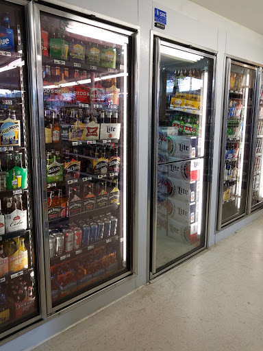 Liquor Store «Gate Six Liquor Store», reviews and photos, 15158 Fort Campbell Blvd, Oak Grove, KY 42262, USA