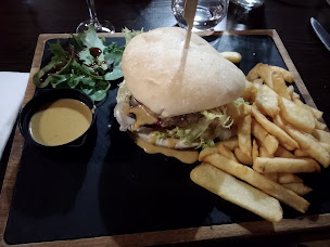 Photo n°11 de Restaurant Les Gras Q à Cons-la-Grandville ()