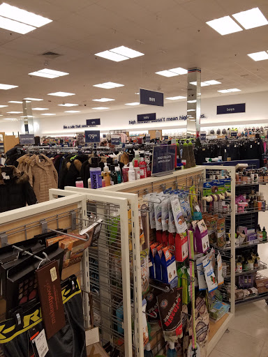 Department Store «Marshalls», reviews and photos, 2650 Sunrise Hwy, East Islip, NY 11730, USA