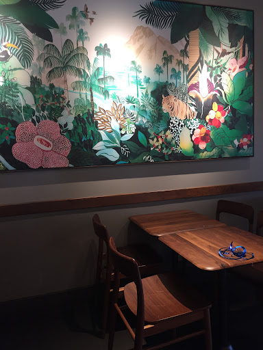 Coffee Shop «Starbucks», reviews and photos, 5084 Kahn Dr, Lumberton, NC 28358, USA