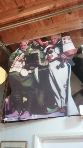 Thrift Store «OddBalls Nifty Thrift», reviews and photos, 530 NE 13th St, Fort Lauderdale, FL 33304, USA