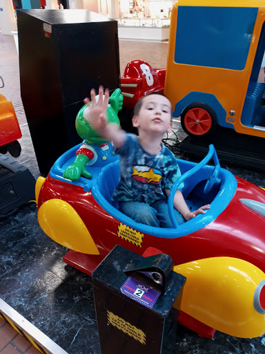 Shopping Mall «Eastfield Mall», reviews and photos, 1655 Boston Rd, Springfield, MA 01129, USA