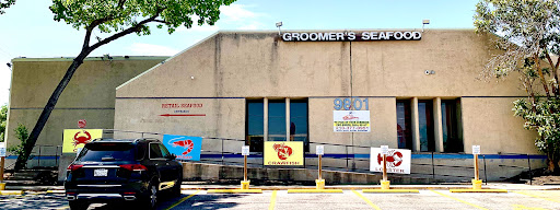 Groomer's Seafood