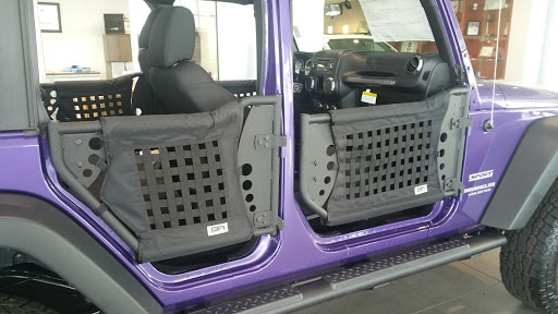 Car Dealer «Mike Brown Chrysler Dodge Jeep», reviews and photos, 4970 E Hwy 377, Granbury, TX 76049, USA