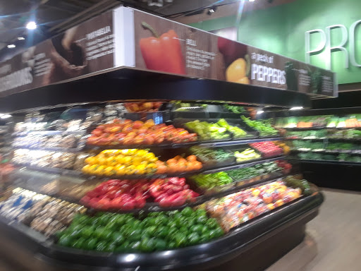 Supermarket «Market 32», reviews and photos, 990 Torringford St, Torrington, CT 06790, USA