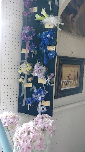 Florist «West Flint Flower Shop», reviews and photos, 1926 Corunna Rd, Flint, MI 48503, USA