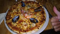 Pizza du Restaurant Tiki Plage à Saint-Raphaël - n°2