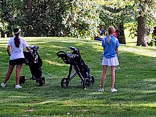 Golf Course «Twin Lakes Golf Course & Recreation Area», reviews and photos, 1200 E Lake Dr, Palatine, IL 60074, USA