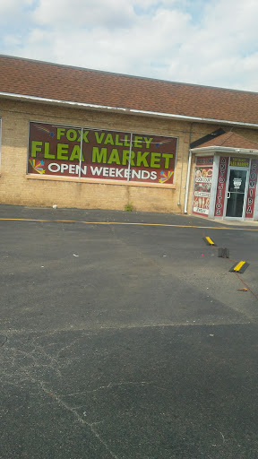 Flea Market «Fox Valley Flea Market», reviews and photos, 840 N State St, Elgin, IL 60123, USA
