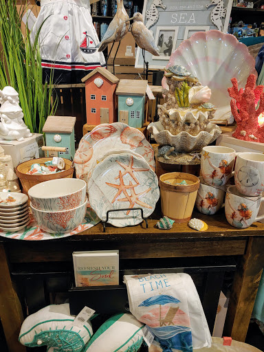 American Restaurant «Cracker Barrel Old Country Store», reviews and photos, 45525 N Interstate 94 Service Dr, Belleville, MI 48111, USA