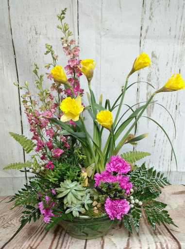 Florist «Garden of Eden Flower Shop, Pennsville», reviews and photos, 199 N Broadway, Pennsville, NJ 08070, USA