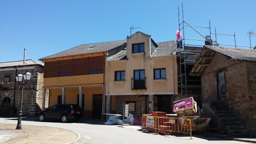 Centro Residencial Río Boeza en Folgoso de la Ribera, León