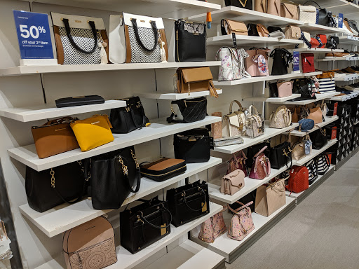 Shopping Mall «Grand Prairie Premium Outlets», reviews and photos, 2950 I-20 Frontage Rd, Grand Prairie, TX 75052, USA