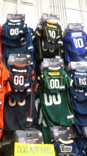 Pet Supply Store «Pet Supreme», reviews and photos, 12823 Foothill Blvd, Sylmar, CA 91342, USA