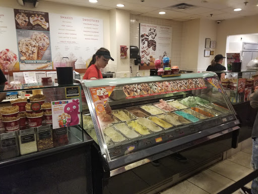 Ice Cream Shop «Cold Stone Creamery», reviews and photos, 2200 Crystal Dr D, Arlington, VA 22202, USA