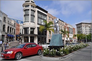 Public Art Torso - photo 60