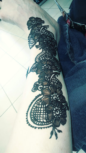 Beauty Salon «Kanza Beauty Salon», reviews and photos, 2140 W Devon Ave, Chicago, IL 60659, USA