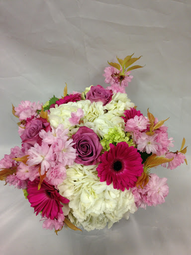 Florist «Elegant Florist», reviews and photos, 6909 4th Ave, Brooklyn, NY 11209, USA