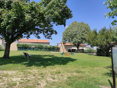 Parc à Champagné-Saint-Hilaire