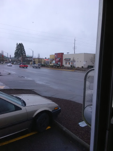 Grocery Store «Lebanon Mega Foods», reviews and photos, 1950 S Main St, Lebanon, OR 97355, USA