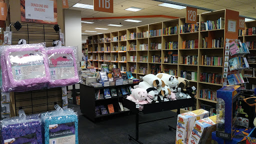 Book Store «2nd & Charles», reviews and photos, 101 Geoffrey Dr, Newark, DE 19713, USA