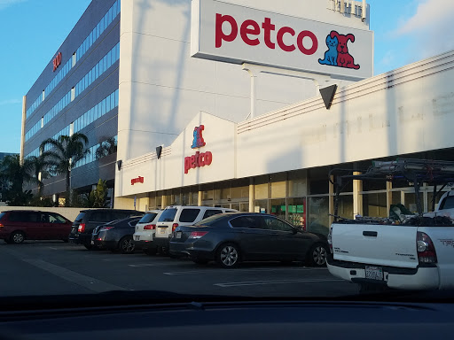 Pet Supply Store «Petco Animal Supplies», reviews and photos, 5850 Sepulveda Blvd, Van Nuys, CA 91411, USA