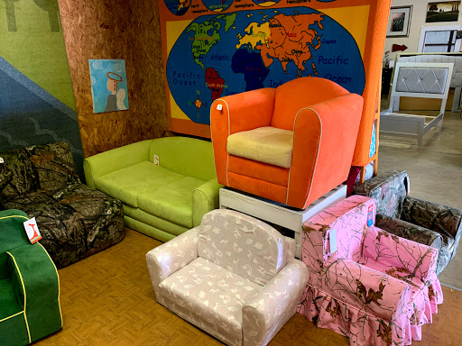 Furniture Store «Ugly Chair Furniture Outlet», reviews and photos, 4915 Cliff Gookin Blvd, Tupelo, MS 38801, USA