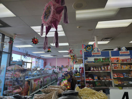 Mexican Grocery Store «La Rosita Food Market», reviews and photos, 133 W Roosevelt Rd, Villa Park, IL 60181, USA