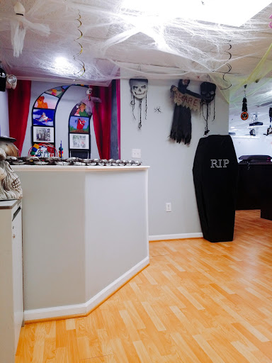 Shopping Mall «Courthouse Plaza Shopping Center», reviews and photos, 10382 Willard Way, Fairfax, VA 22030, USA