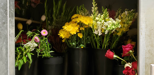 Florist «1-800-flowers 4 Gift Seattle», reviews and photos, 300 15th Ave E, Seattle, WA 98112, USA