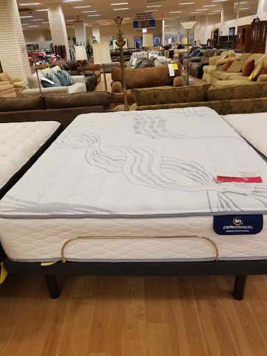 Thrift Store «Cleveland Furniture Bank», reviews and photos, 13360 Smith Rd, Middleburg Heights, OH 44130, USA