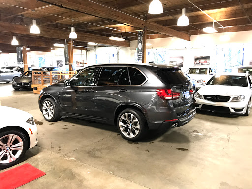 Used Car Dealer «Freeman Motor Company», reviews and photos, 7524 SW Macadam Ave, Portland, OR 97219, USA