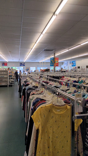 Thrift Store «Oakley Goodwill Store», reviews and photos, 3080 Markbreit Ave, Cincinnati, OH 45209, USA