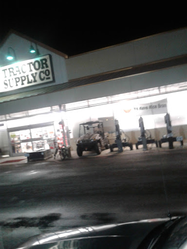 Home Improvement Store «Tractor Supply Co.», reviews and photos, 414 Louisiana 30 W, Gonzales, LA 70737, USA