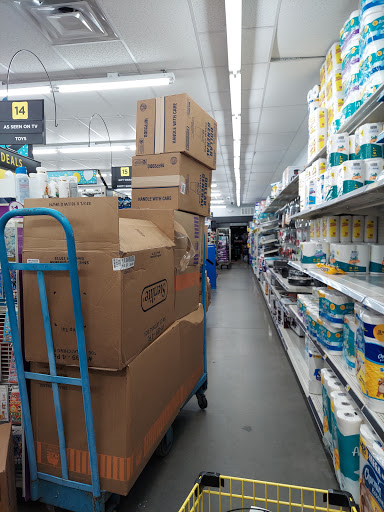 Discount Store «Dollar General», reviews and photos, 2239 Woodson Rd, Overland, MO 63114, USA