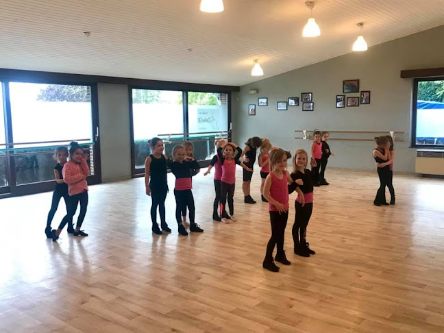 Beoordelingen van Ecole de danse Carine Granson in Marche-en-Famenne - School