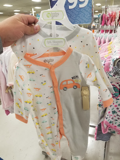 Discount Store «Roses», reviews and photos, 501 Adams Ave, Philadelphia, PA 19120, USA