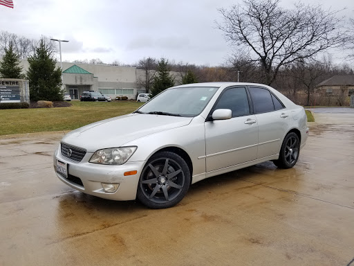 Car Dealer «Pure Automotive», reviews and photos, 4509 Renaissance Pkwy, Warrensville Heights, OH 44128, USA