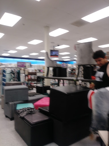 Clothing Store «Ross Dress for Less», reviews and photos, 1003 Harley Strickland Blvd, Orange City, FL 32763, USA