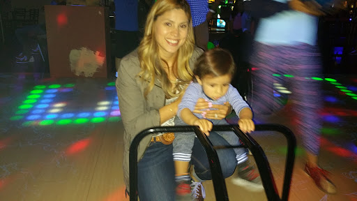 Bowling Alley «Chaparral 300 - We may close 1 hour early Sun-Thurs depending on volume, please call for details.», reviews and photos, 4191 Chino Hills Pkwy, Chino Hills, CA 91709, USA