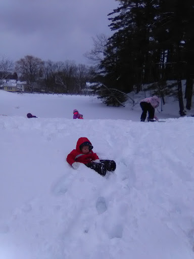 Golf Course «Amesbury Pines Disc Golf Course», reviews and photos, Highland St, Amesbury, MA 01913, USA