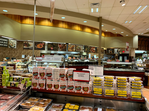 Supermarket «Roche Bros. Mashpee», reviews and photos, 11 Commercial St, Mashpee, MA 02649, USA